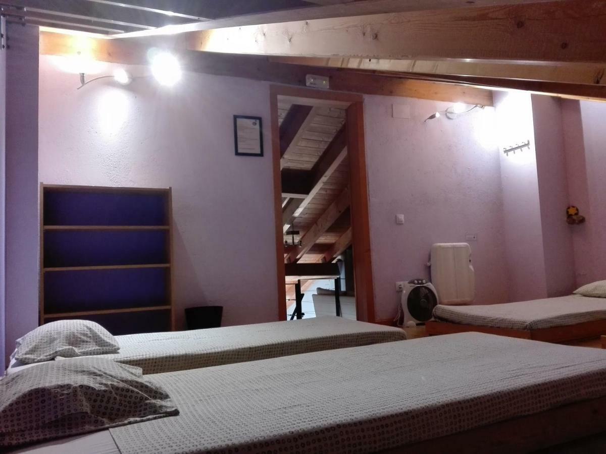 Refugi Casa Canelo Rodes Екстериор снимка